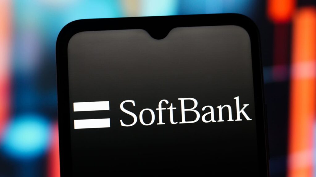 SoftBank tăng gần 20% sau báo cáo bùng nổ của Nvidia, làn sóng AI tiếp tục nóng lên