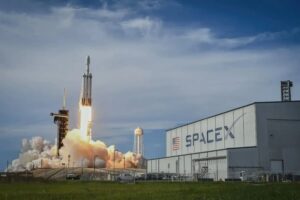 SpaceX sắp IPO với định giá 1,75 nghìn tỷ USD, tham vọng khuấy đảo cả Phố Wall lẫn ngành AI
